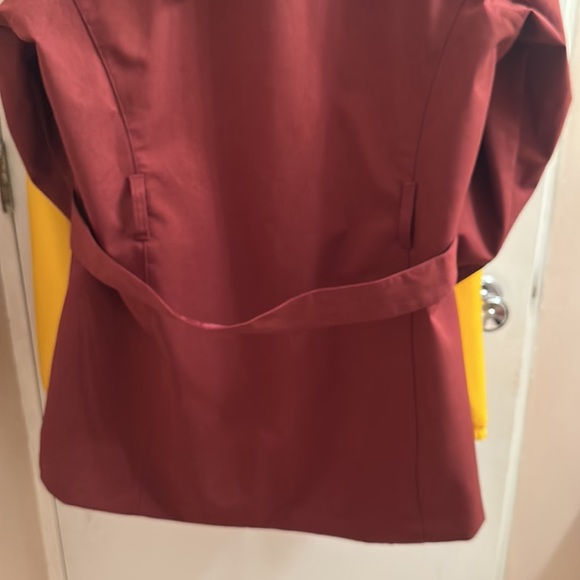 Columbia Women’s Soft Shell - Picture 7 of 8